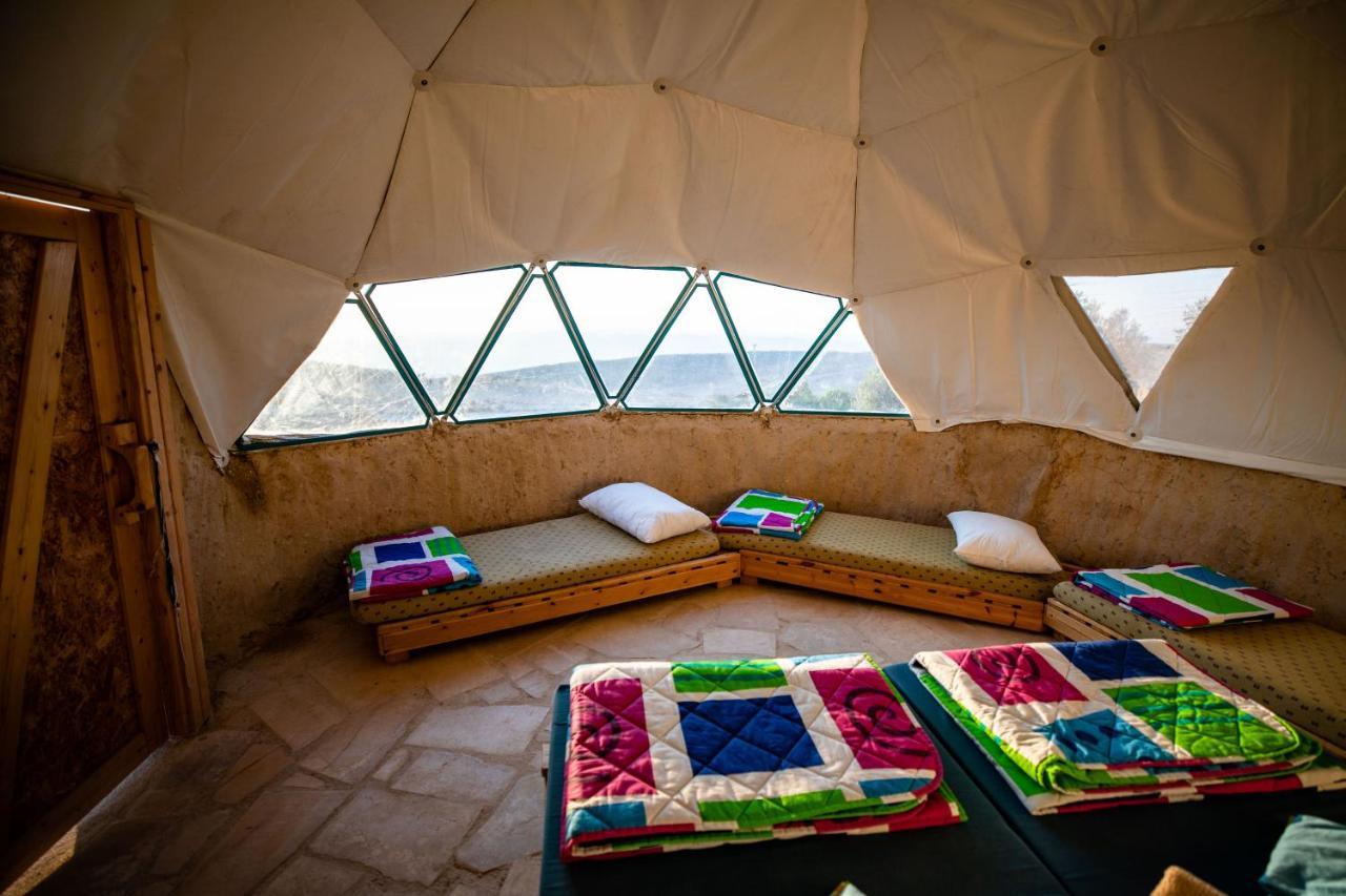 Desert Shade eco-camp Villa Mitzpe Ramon Exterior foto