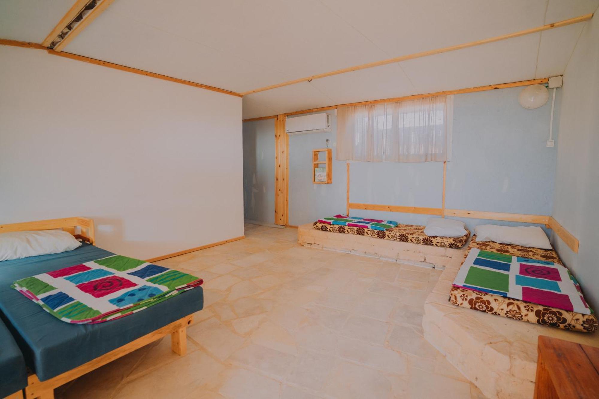 Desert Shade eco-camp Villa Mitzpe Ramon Exterior foto