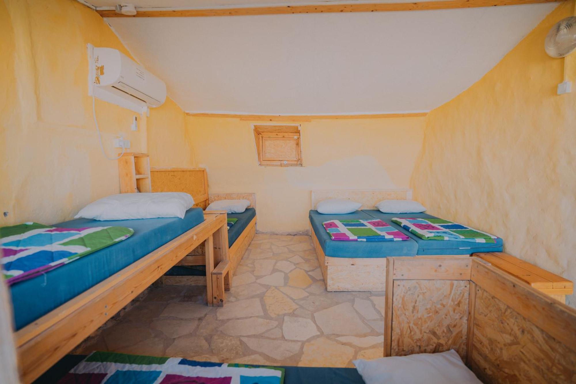 Desert Shade eco-camp Villa Mitzpe Ramon Habitación foto