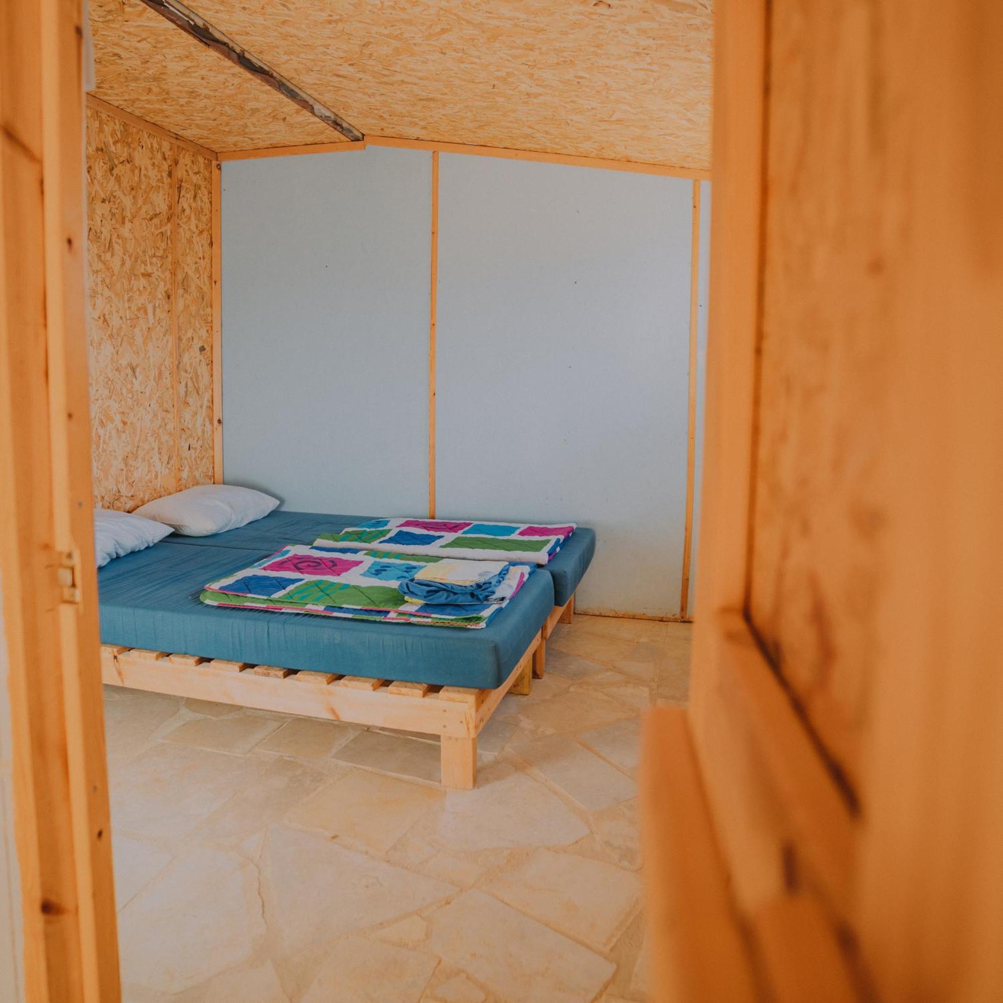 Desert Shade eco-camp Villa Mitzpe Ramon Habitación foto