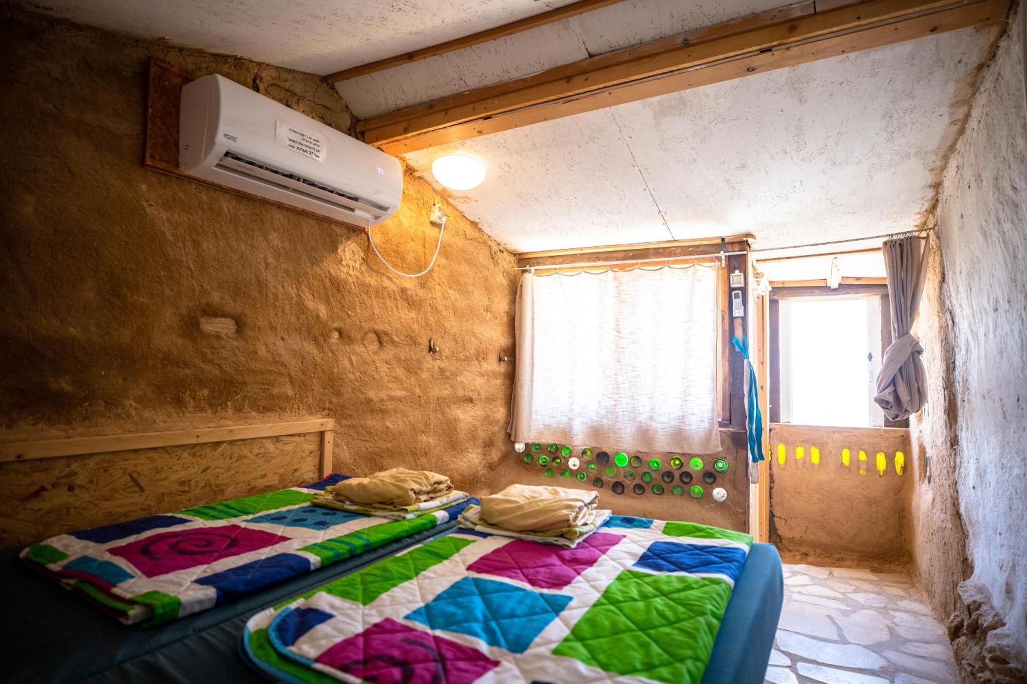 Desert Shade eco-camp Villa Mitzpe Ramon Habitación foto