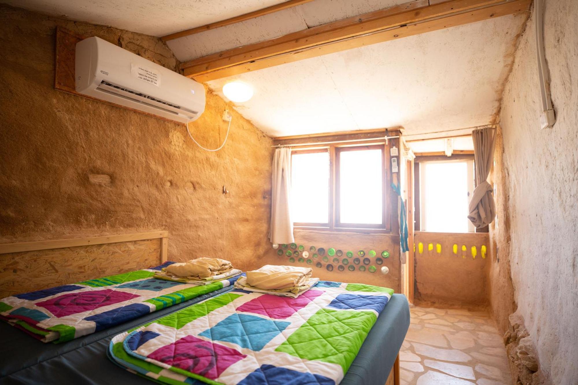 Desert Shade eco-camp Villa Mitzpe Ramon Habitación foto